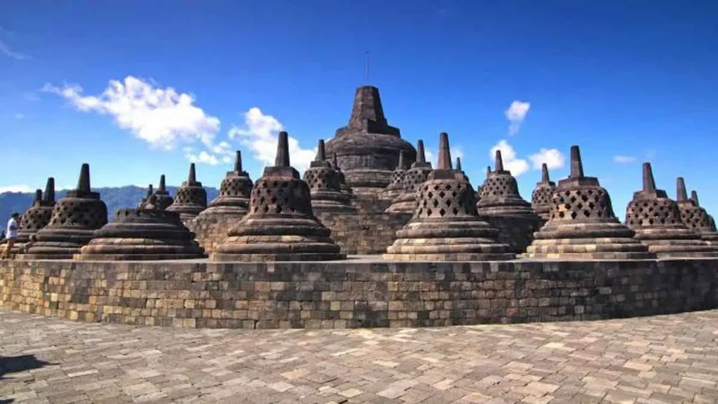Jejak Sejarah dan Tradisi di Indonesia Tempat Wisata yang Membawa Pelajaran dan Inspirasi